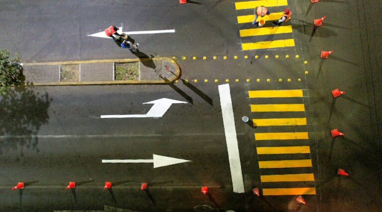 SOPMA fortalece trabajos nocturnos de pintura en vialidades